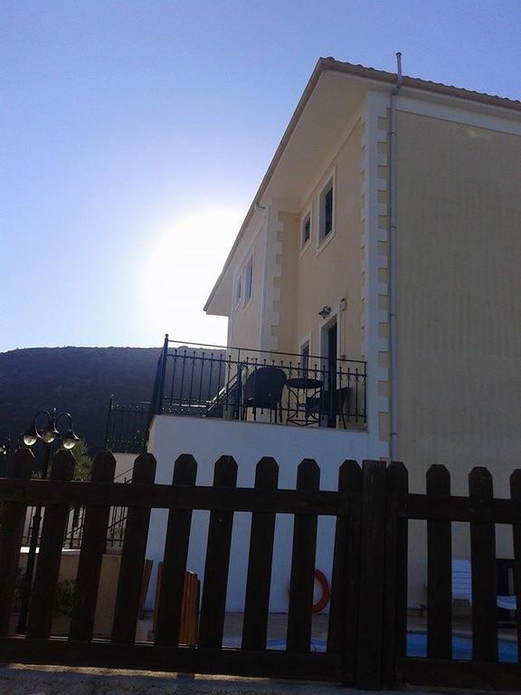 Stavros  Iriana Village Inn חדר תמונה